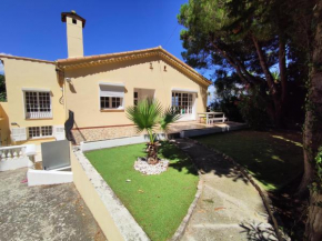 GuestReady - Private Villa with Garden, Pool and Sea View in Cannes, Vallauris
